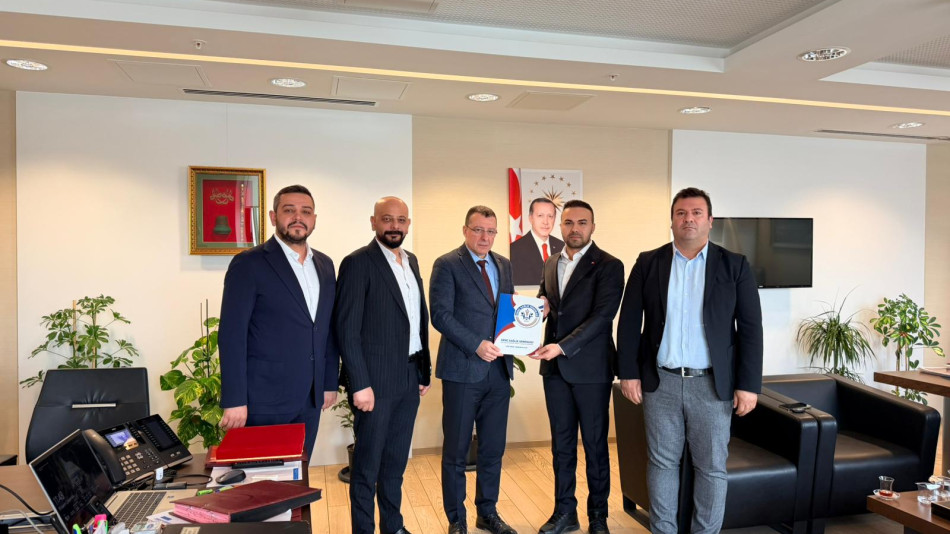 SAĞLIK BAKANLIĞI KAMU HASTANELERİ GENEL MÜDÜRÜ SAYIN DR. HAKAN USTA'YA ZİYARET